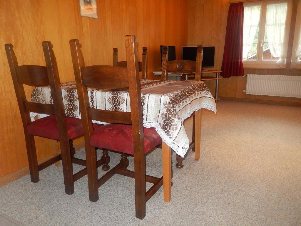 Ferienwohnung Kalchofen Boltigen Szoba fotó